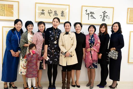 说明: E:\在线项目\2017年\其它\笔为心画\第二届\现场照片\DSC_4144.JPG