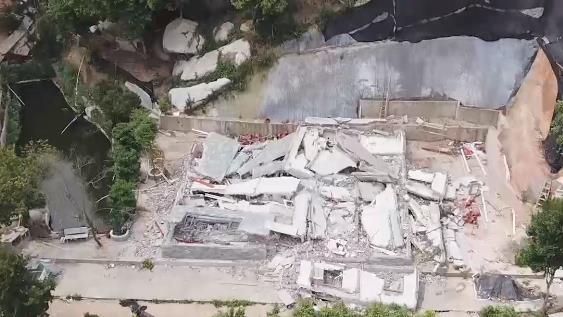 羊台山毁林建起别墅 记者拍下违建拆除后现场视频