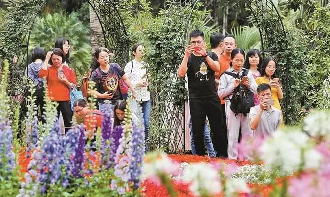 深新早点丨深圳今年新增1000台“救命神器”（AED）！手机一键可查询并导航（1日）