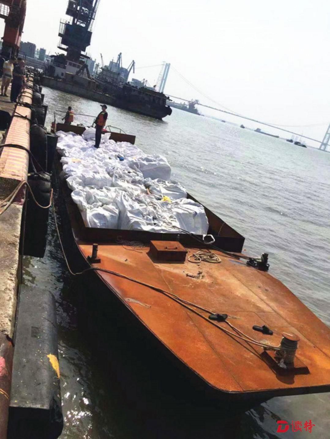 你啃的鸡翅猪脚可能来自这里！深圳海上突击执法缴获走私冻品44吨
