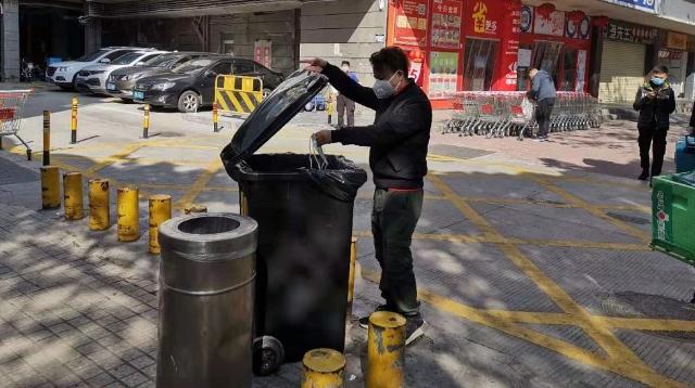 南头街道在全区率先投放首批100个防护口罩收集桶 引导市民妥善丢弃 避免二次污染