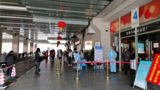 深圳各大书城实行新营业时间 查书小程序助市民买书速战速决