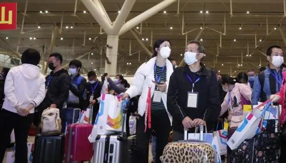 深新早点 | 欢迎回来！首趟湖北务工人员返深复工专列载169人抵深（语音播报）