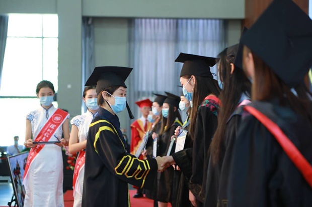 2、咸阳大学毕业证号码查询：毕业证号码查询方法