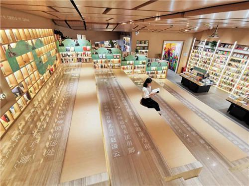 深晚报道丨疫情影响下逆势连开三店,深圳的觅书店为啥底气这么足?