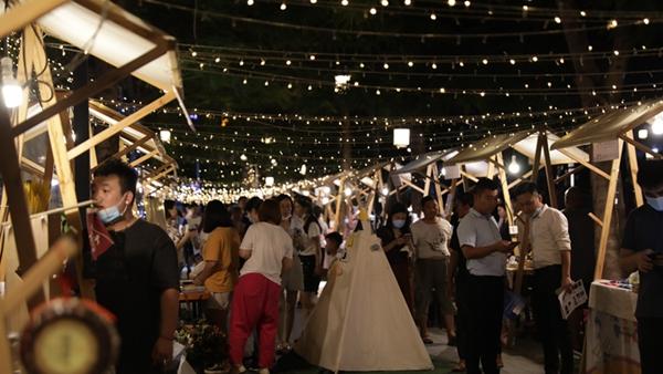 古墟焕发新活力 夜探清平古墟感受夜时光