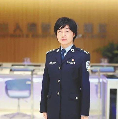 每日警星｜夏冰：出入境管理的“外管专家”