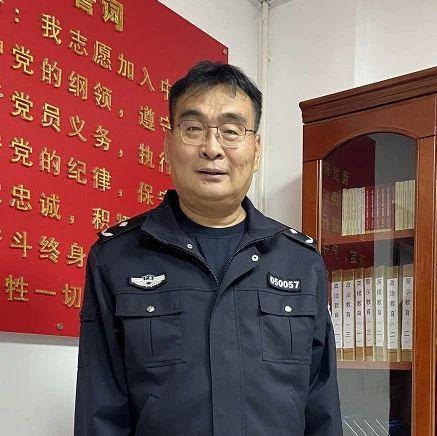 每日警星 | 杜云峰：为群众排忧解难是最快乐的事