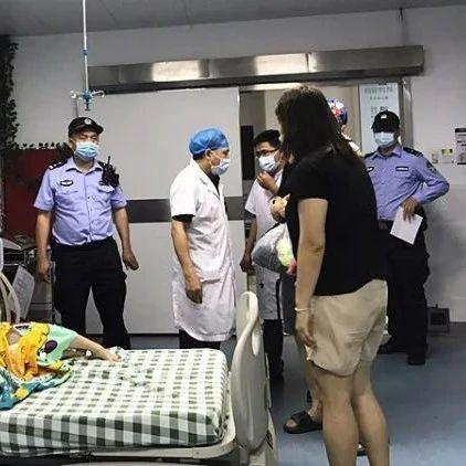 节日我在岗 | 女孩晕倒呛水，大鹏警方交巡联动护送就医
