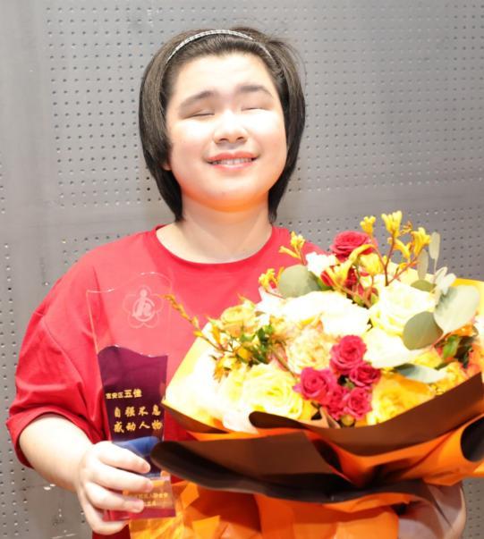 手动轮椅怎么打开心手相牵 共享阳光——宝安启动关爱残疾人系列活动_https://www.jmylbn.com_新闻资讯_第12张