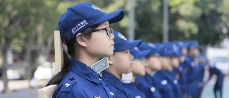 ​深圳公安暖心护学全力筑牢校园安全防线