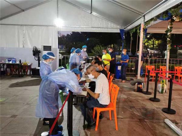 抗疫“驿”线|血压高至220！货车司机在罗湖驿站捡回一命