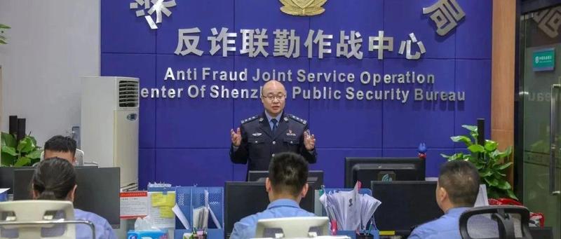 凌晨1点响起急促的铃声，与黑暗的较量正在进行……
