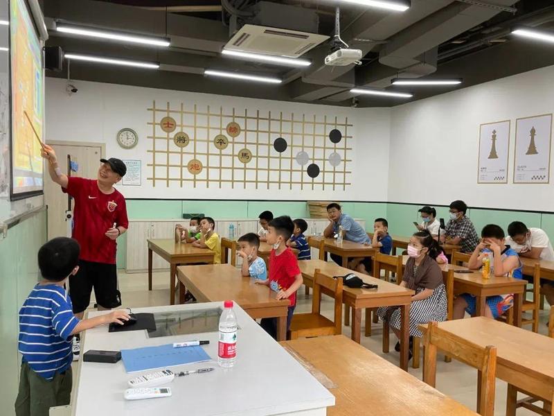 参与就有收获，坚持就会成功。亲爱的孩子，体验课因你而精彩！