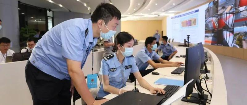 满满安全感！深圳公安出动警力8000余人次护航文博会！