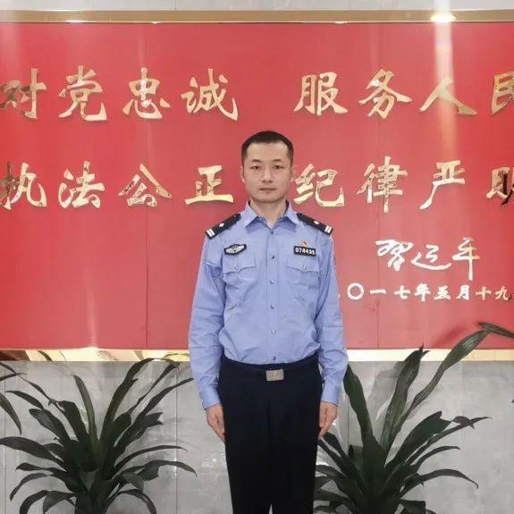 重拳打击护平安，人性执法显温情