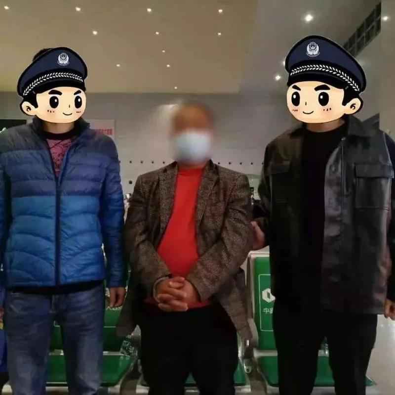 男子砸车窗盗窃车内财物......真刑啊！