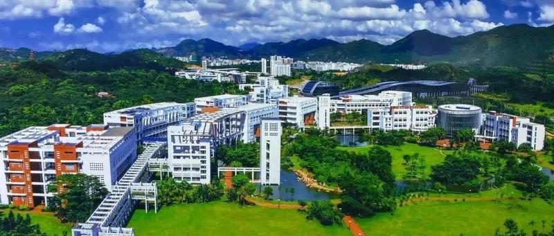 这里是梦开始的地方，一群深圳年轻人充满希冀