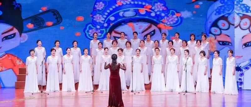 风华大剧院别样“夕阳红”燃爆全场，打动太多人，可能有你熟悉的身影…….