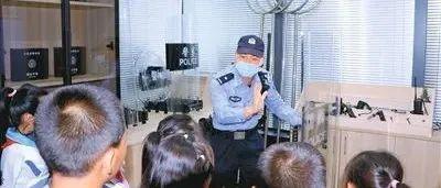 有事没事都可以来警务站坐坐喝杯茶