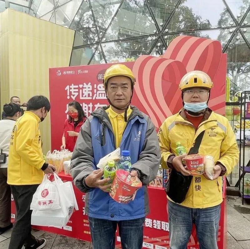 太暖心！四海社区无人值守爱心驿站刷屏朋友圈，哪些画面戳中了你？