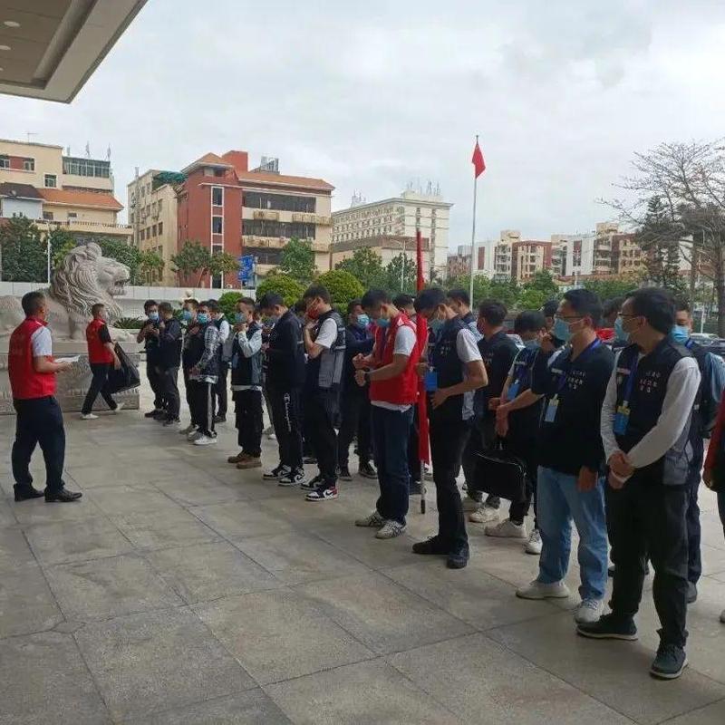 行业专场+园区设点+小区定点，200个核酸检测点遍布横岗