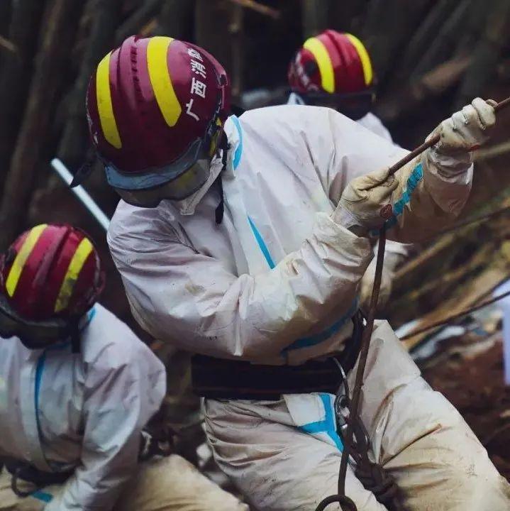 一名消防员在“ 3·21 ”东航飞行事故处置现场的日记