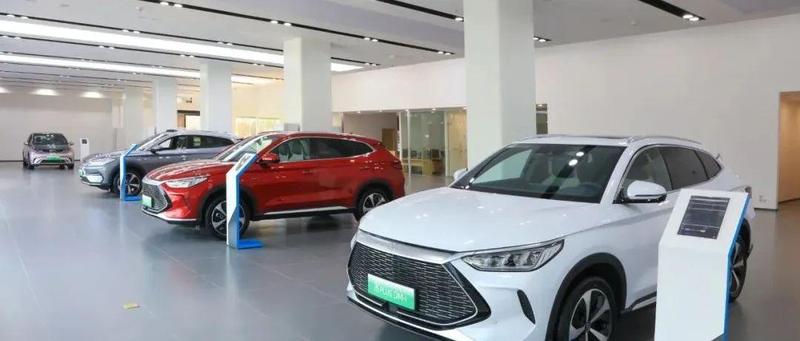 比亚迪4S店，入驻坪地这个汽车城！