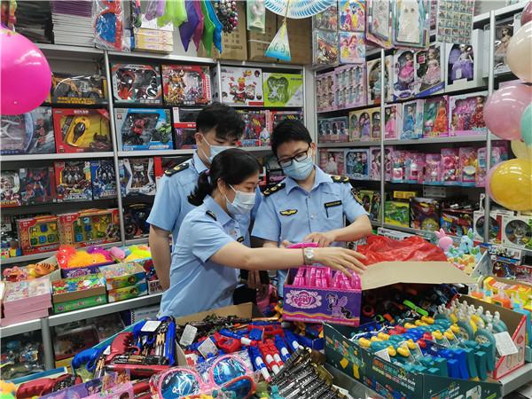 守护未来！深圳市市场监督管理局罗湖局开展儿童化妆品专项整治行动