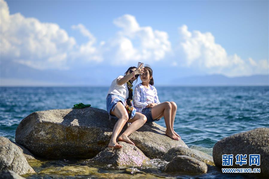 （美丽中国）（3）新疆：四季之约