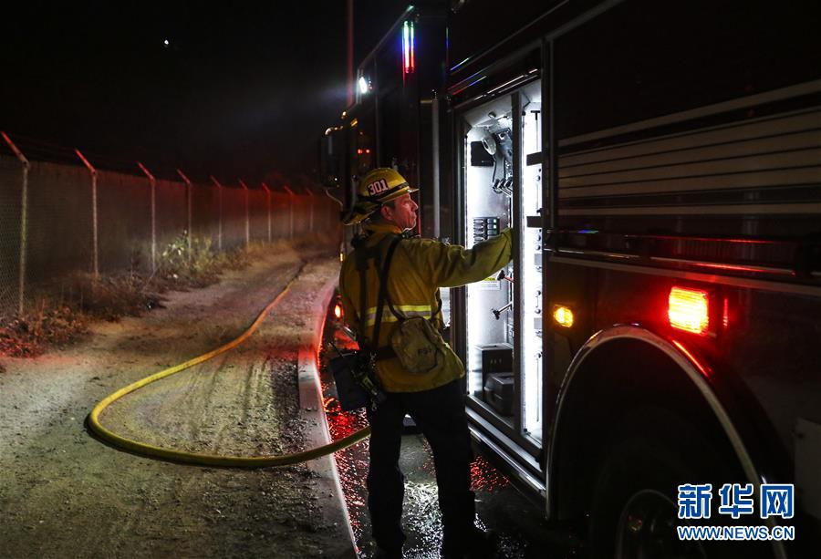 宇航员在国际空间站拍摄加州野火照片