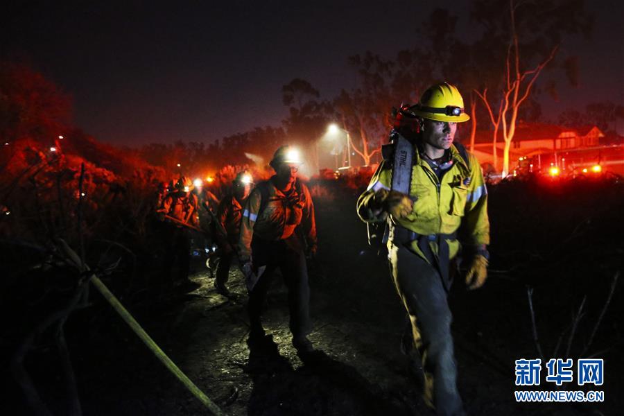 宇航员在国际空间站拍摄加州野火照片