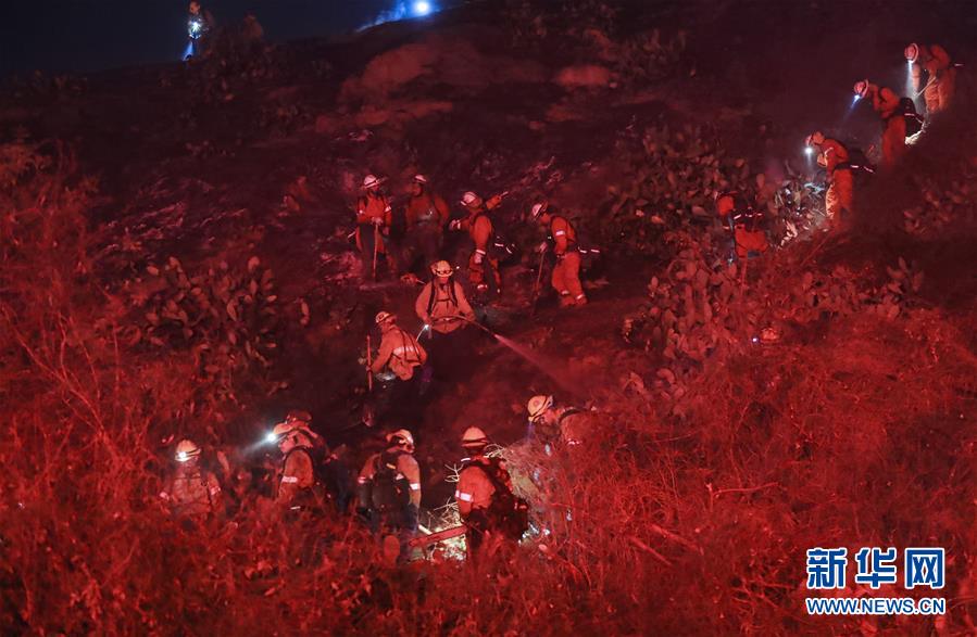 宇航员在国际空间站拍摄加州野火照片