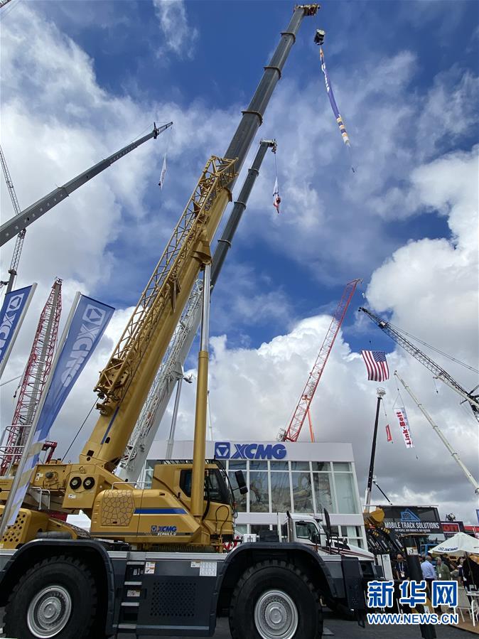 中国工程机械领军企业亮相美国展会