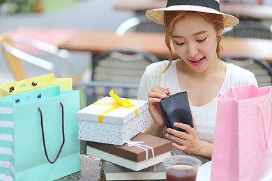 拼多多发布2018年财报 平台成交总额达4716亿元