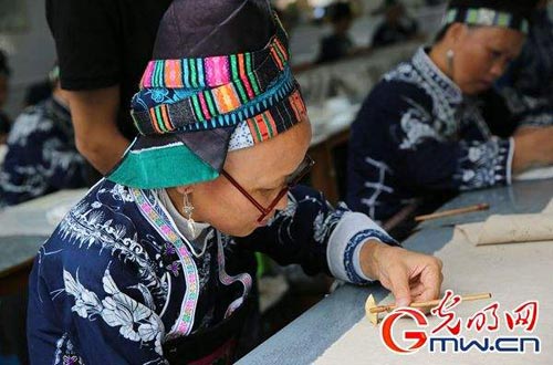 【喜迎十九大 文脉颂中华】非遗保护抓实效，新媒体大有可为