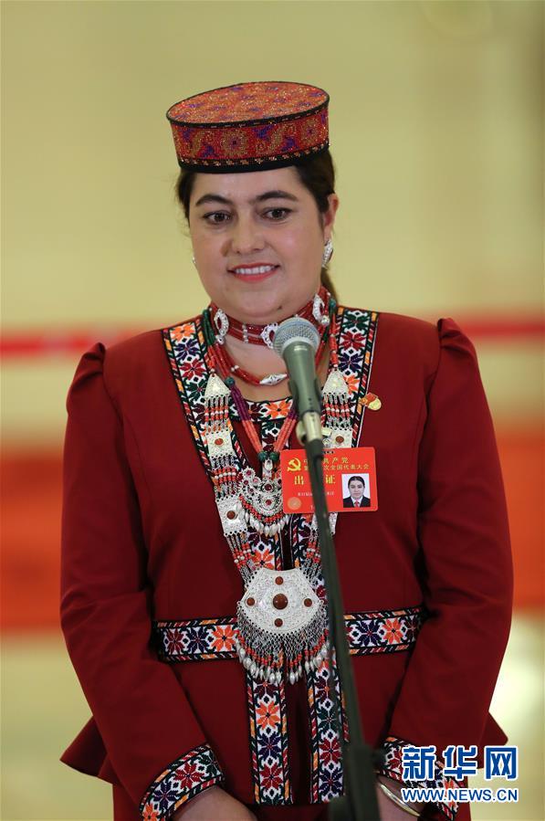 (十九大·党代表通道)(8)采访党代表