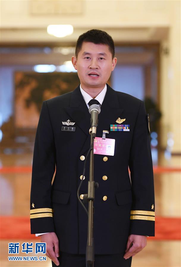 (十九大·党代表通道)(7)采访党代表