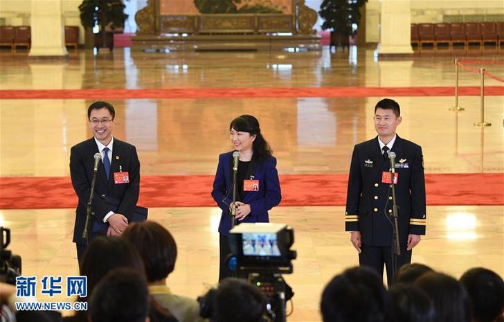 (十九大·党代表通道)(9)采访党代表