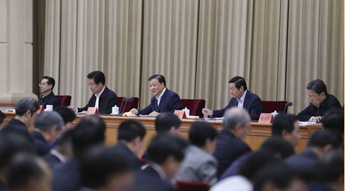 习近平:抓住“关键少数” 抓实基层支部