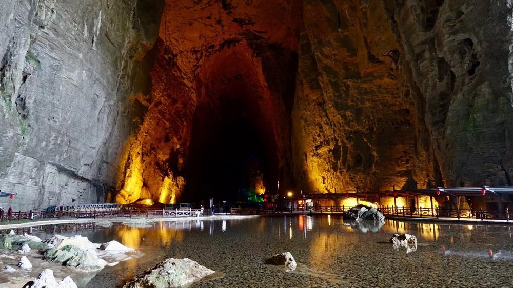 奇观天下|瀑布、暗流、河道，全球罕见的地下河洞穴竟藏着这些秘密！