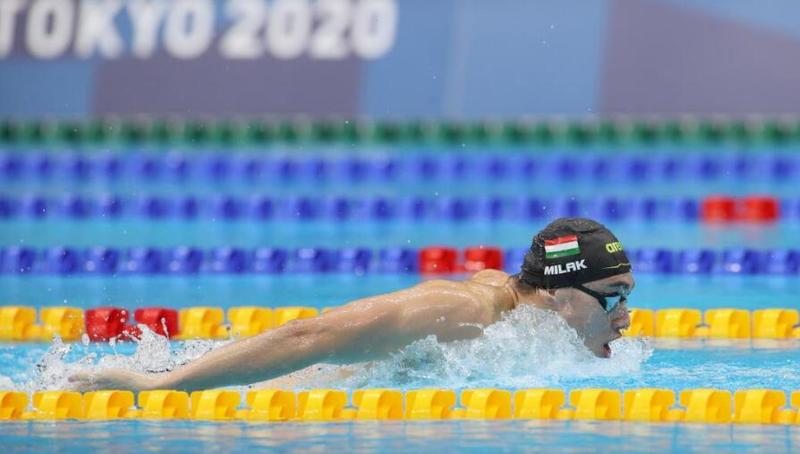 男子200米蝶泳决赛：匈牙利选手夺冠