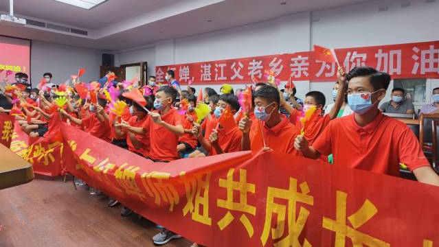 全红婵启蒙教练：水感特别好，敢于尝试高难度动作