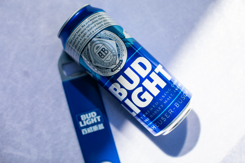 沁爽蓝不住budlight百威昕蓝强势登陆中国