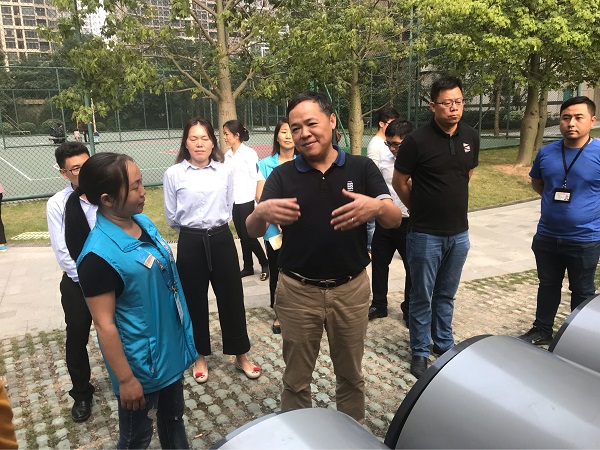 市城管局分类中心主任陈继东带队到光明区推动垃圾分类工作_深圳新闻