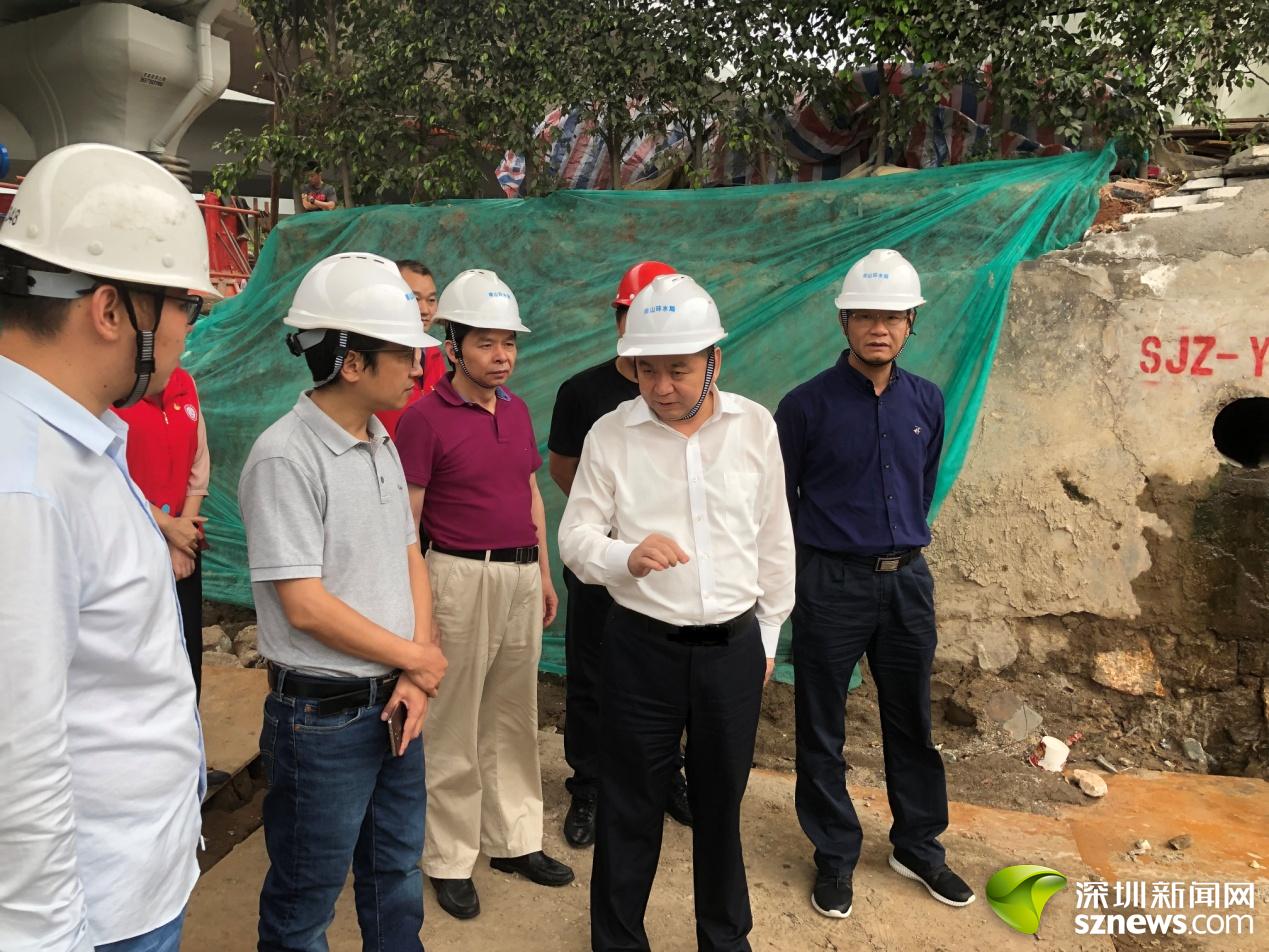 保长汉率队检查双界河安乐支渠施工现场安全生产情况