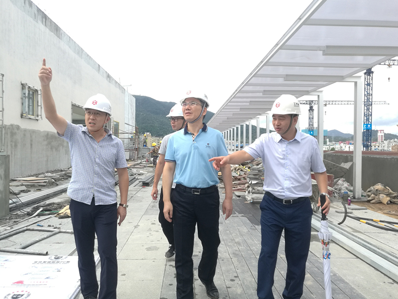 胡汝林副署长指出,本月中下旬在市工务署陆续约谈相关施工单位后,现场