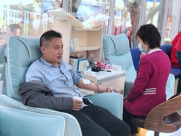 深圳首家“爱心献血•U站”正式投用 龙岗已有4个固定献血屋_深圳新闻网