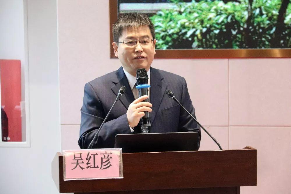 广东省名中医李顺民教授;罗湖区卫健局副局长黄辉鹏;国医大师朱良