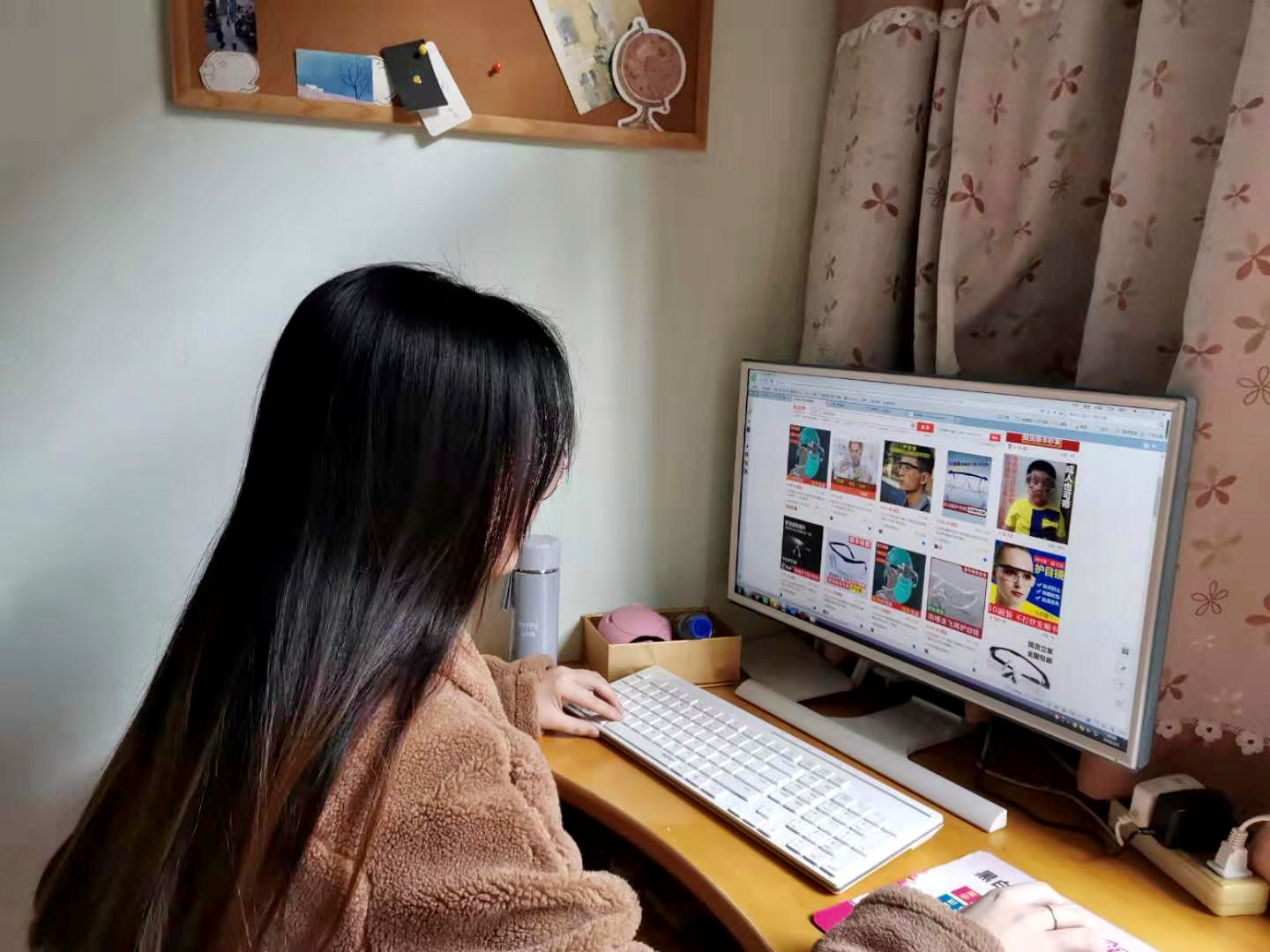 直击湖北 | 32个年轻人网购抗疫物资捐赠前线